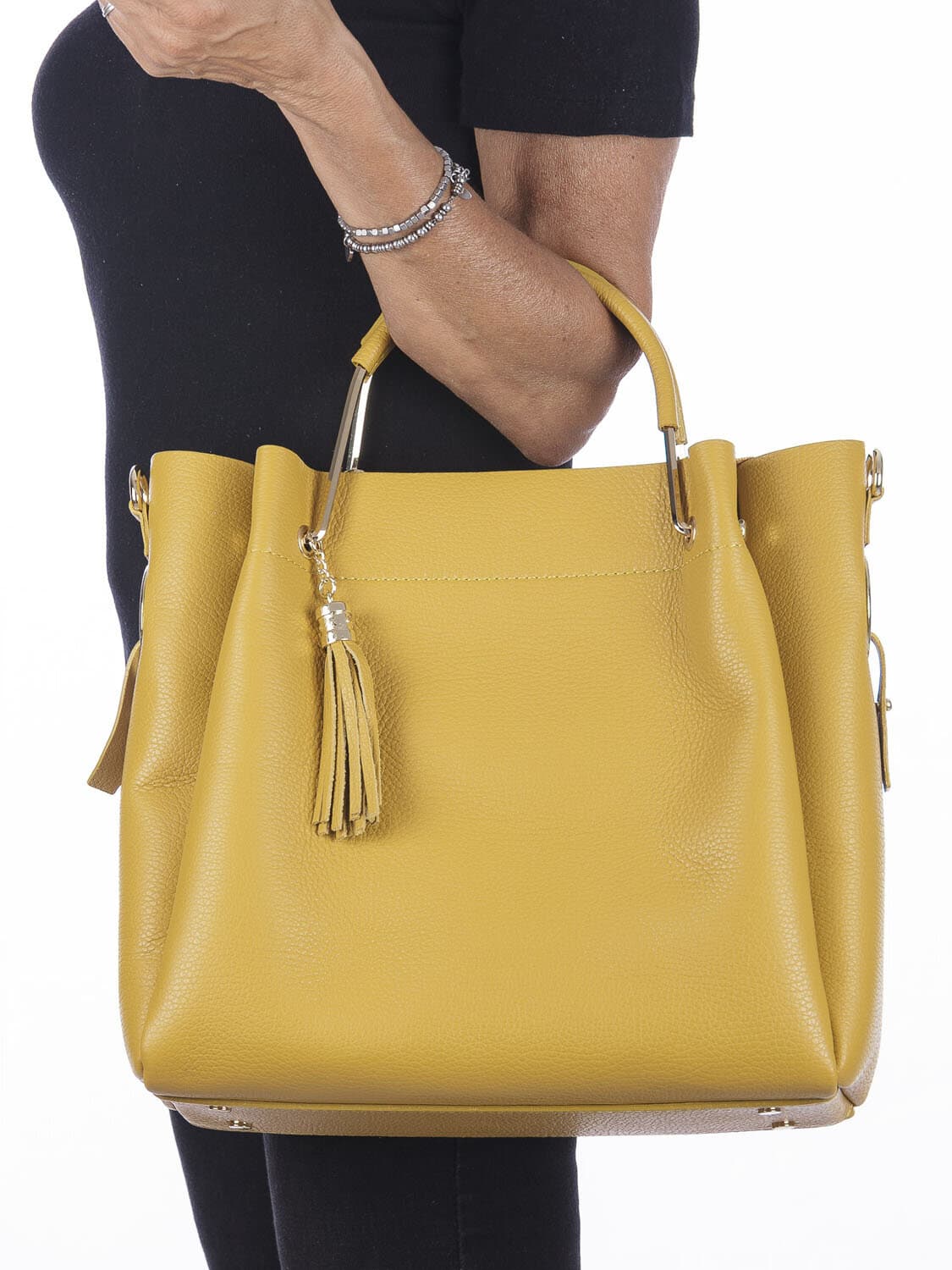 Borsa donna KAROLINA a spalla in vera pelle rigida, colore GIALLO OCRA, CHIARO SCURO, Made in Italy