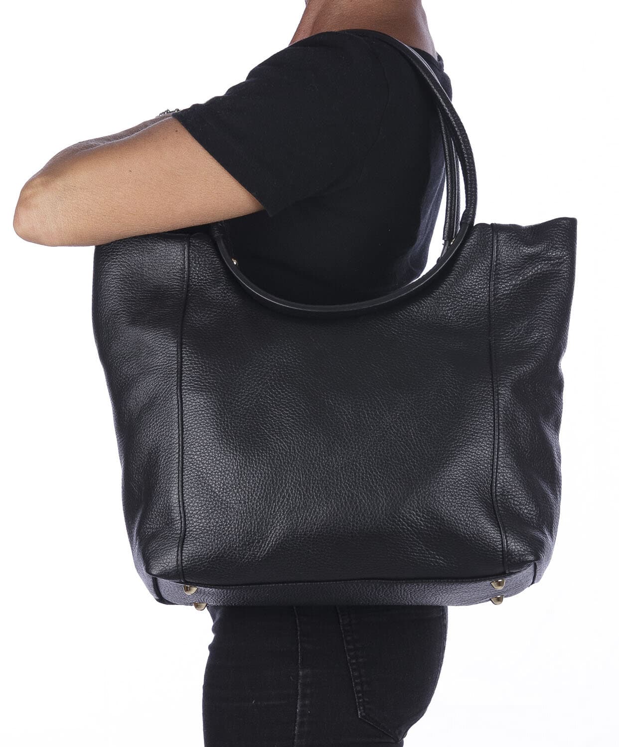 Borsa donna MATILDE a spalla in vera pelle morbida martellata, colore NERO, CHIARO SCURO, Made in Italy