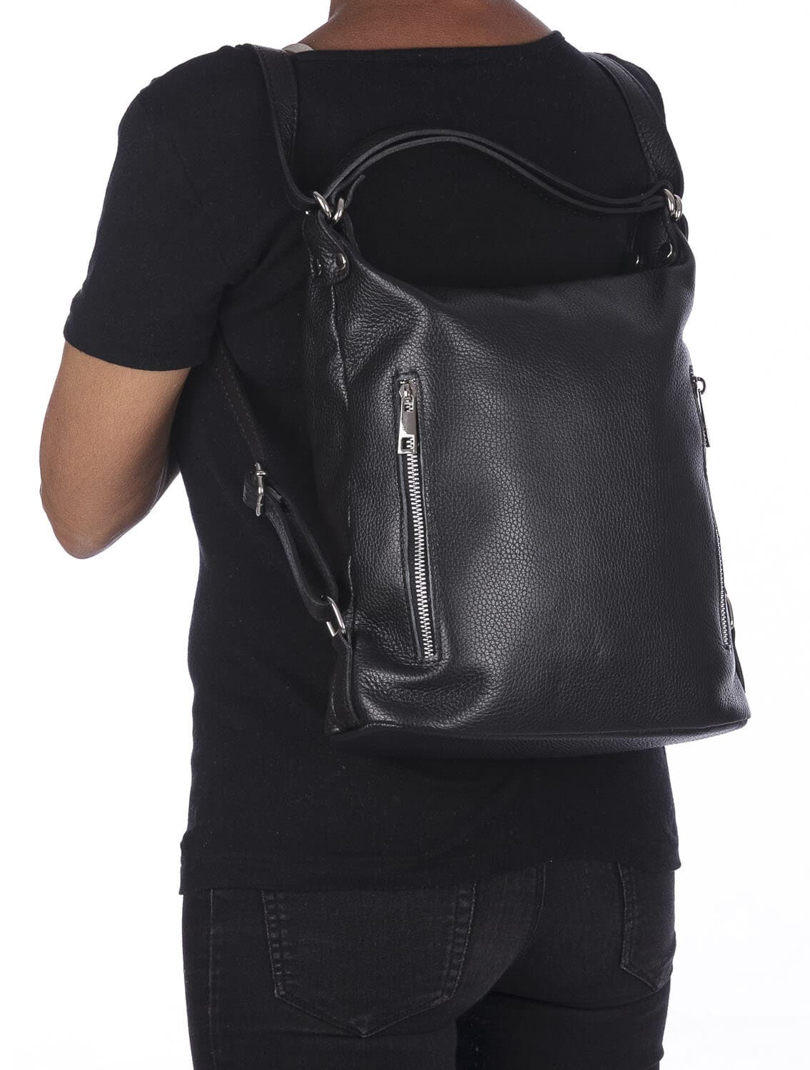 Borsa zaino donna MONTE CATRIA in vera pelle morbida martellata, colore NERO, CHIARO SCURO, Made in Italy