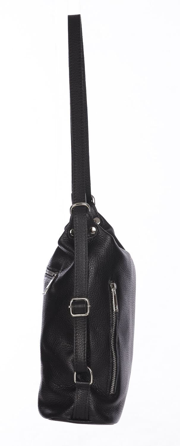 Borsa zaino donna MONTE CATRIA in vera pelle morbida martellata, colore NERO, CHIARO SCURO, Made in Italy