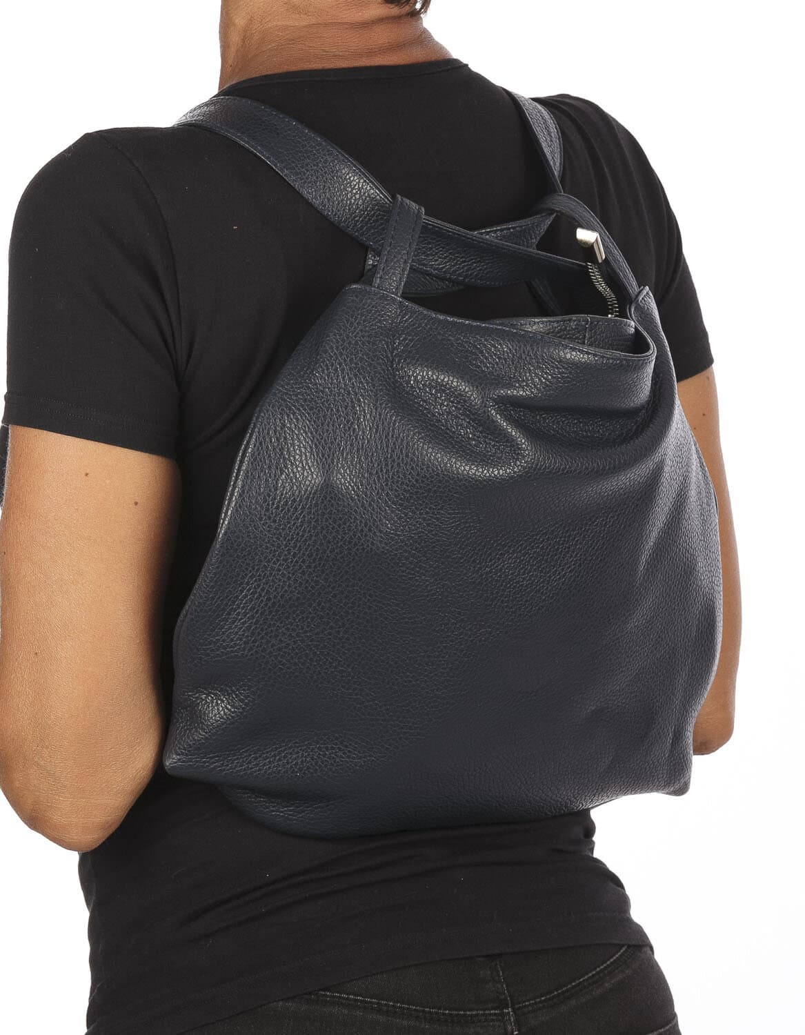 Borsa zaino donna OLIVIA, in vera pelle morbida martellata, colore BLU SCURO, CHIAROSCURO, Made in Italy