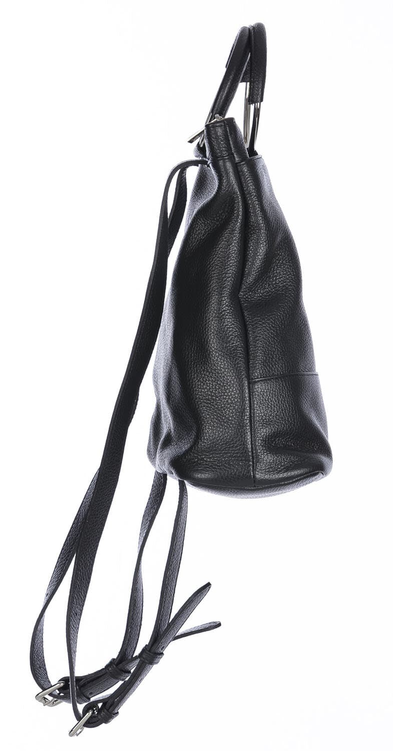 Borsa zaino donna MONTE NERONE, in vera pelle morbida martellata, colore NERO, CHIAROSCURO, Made in Italy