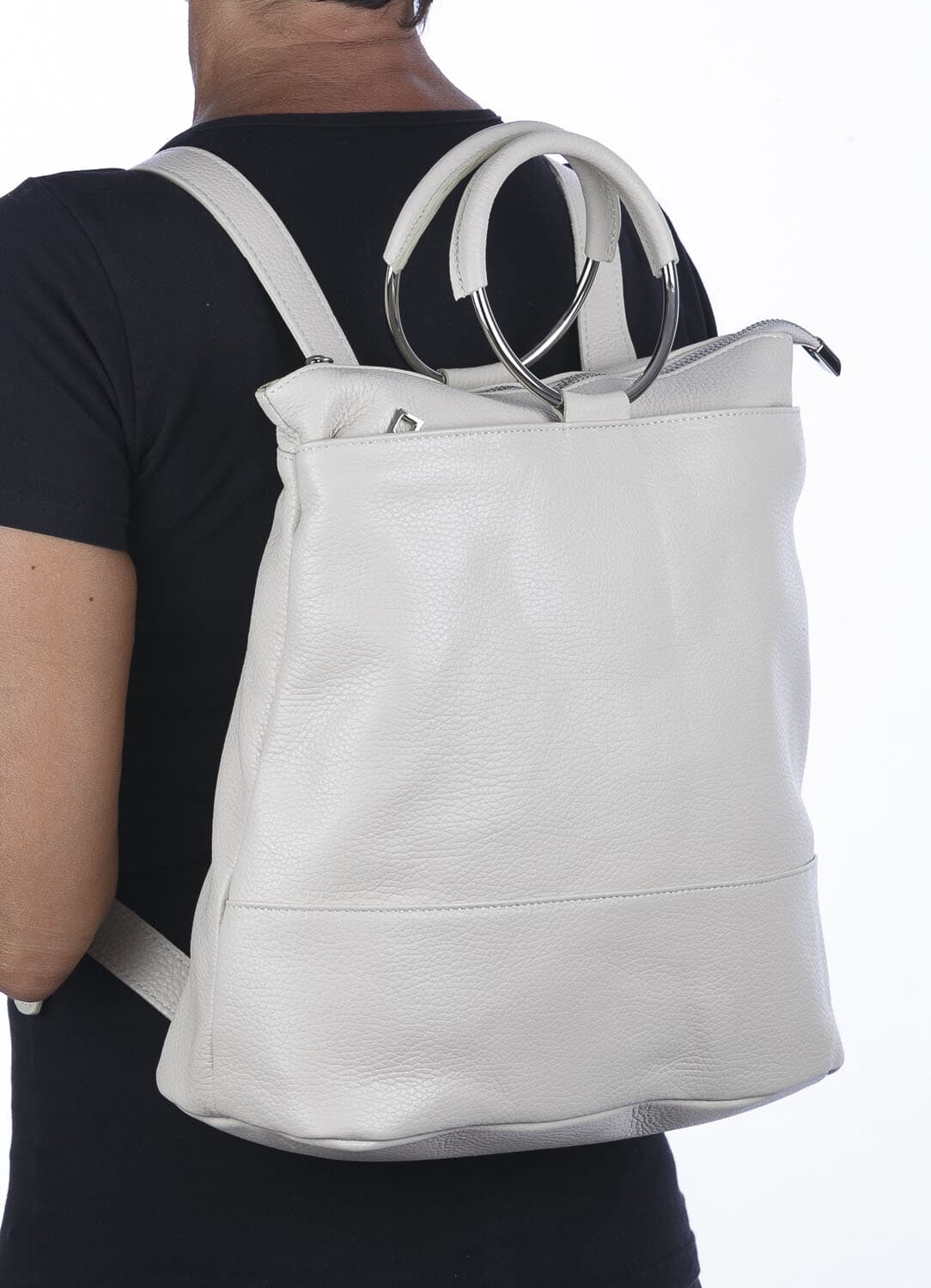 Borsa zaino donna MONTE NERONE, in vera pelle morbida martellata, colore BIANCO, CHIAROSCURO, Made in Italy