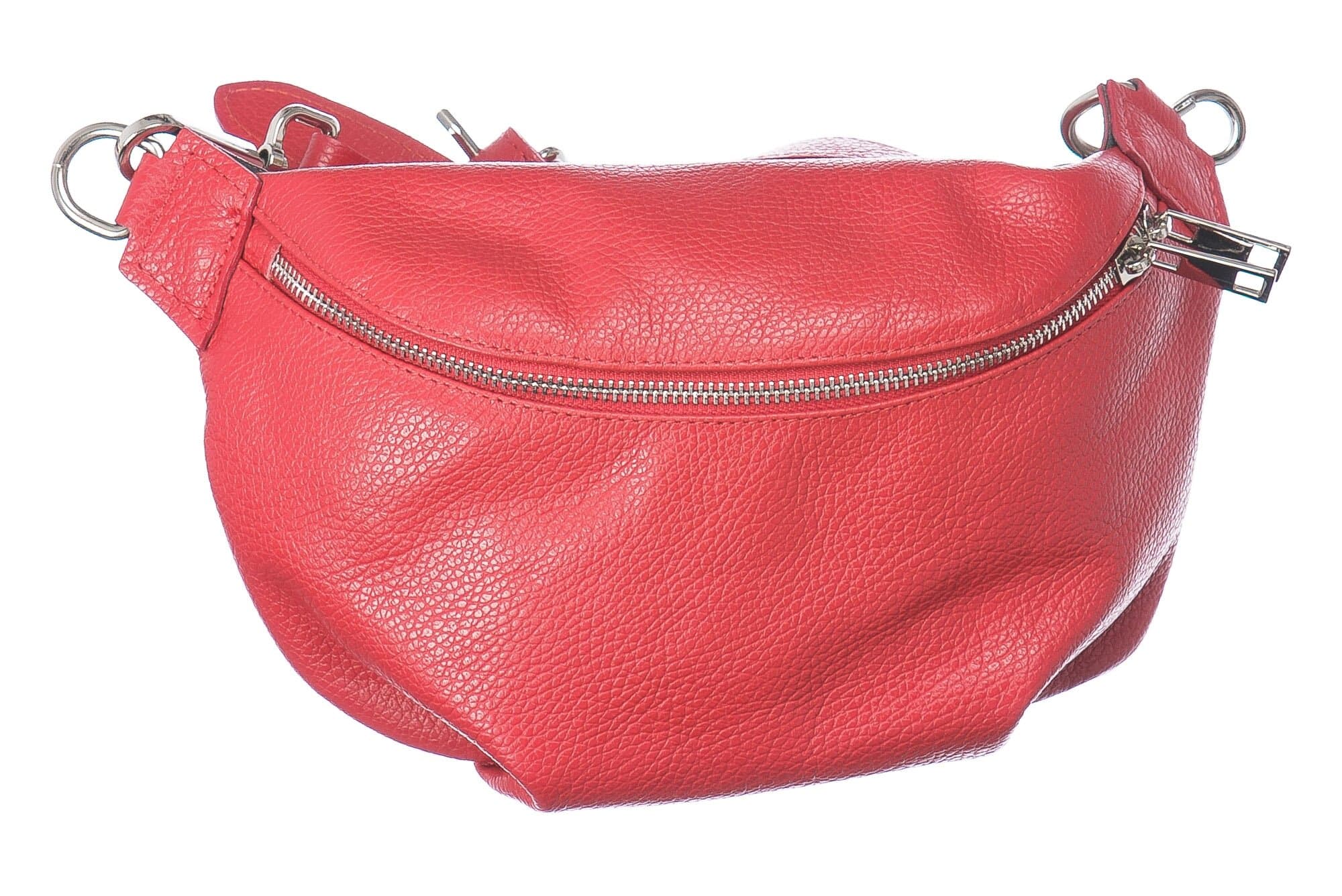 Gloria: marsupio pratico e spazioso per la donna che, anche in versione più sportiva e casual, vuole mantenere la sua eleganza scegliendo la vera pelle primo fiore italiana per i suoi accessori. Progettato con un design minimal, chiusura a cerniera, comod