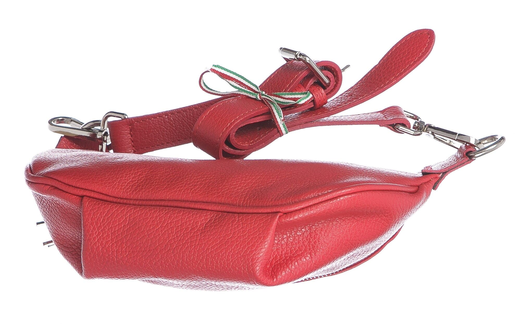Gloria: marsupio pratico e spazioso per la donna che, anche in versione più sportiva e casual, vuole mantenere la sua eleganza scegliendo la vera pelle primo fiore italiana per i suoi accessori. Progettato con un design minimal, chiusura a cerniera, comod