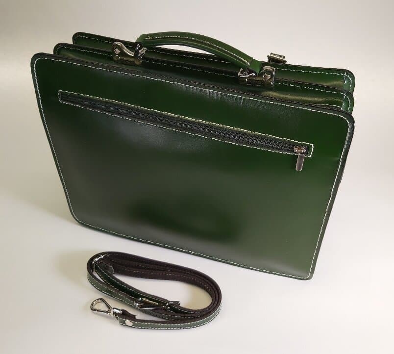 Borsa in vera pelle, mod. ALEX maxi, colore VERDE, con tracolla, CHIAROSCURO, Made in Italy adatta a computer Pc portatile 13/14 pollici, brochure grandi, cartelle e fogli formato A4