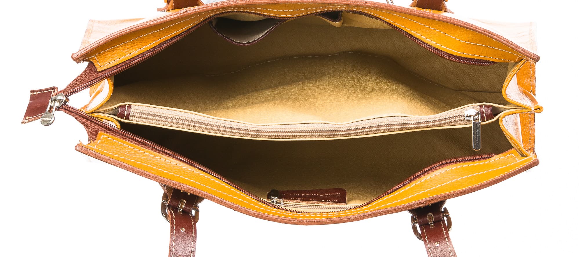 Borsa donna MARINA in vera pelle tamponata, colore giallo / marrone, manici lunghi regolabile, un scomparto interno, tasche accessori, chiusura a zip, CHIAROSCURO, Made in Italy.