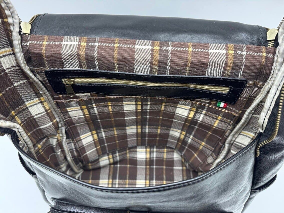 Borsa zaino in vera pelle CHIAROSCURO mod. MONTE EVEREST MAXI colore NERO Made in Italy.