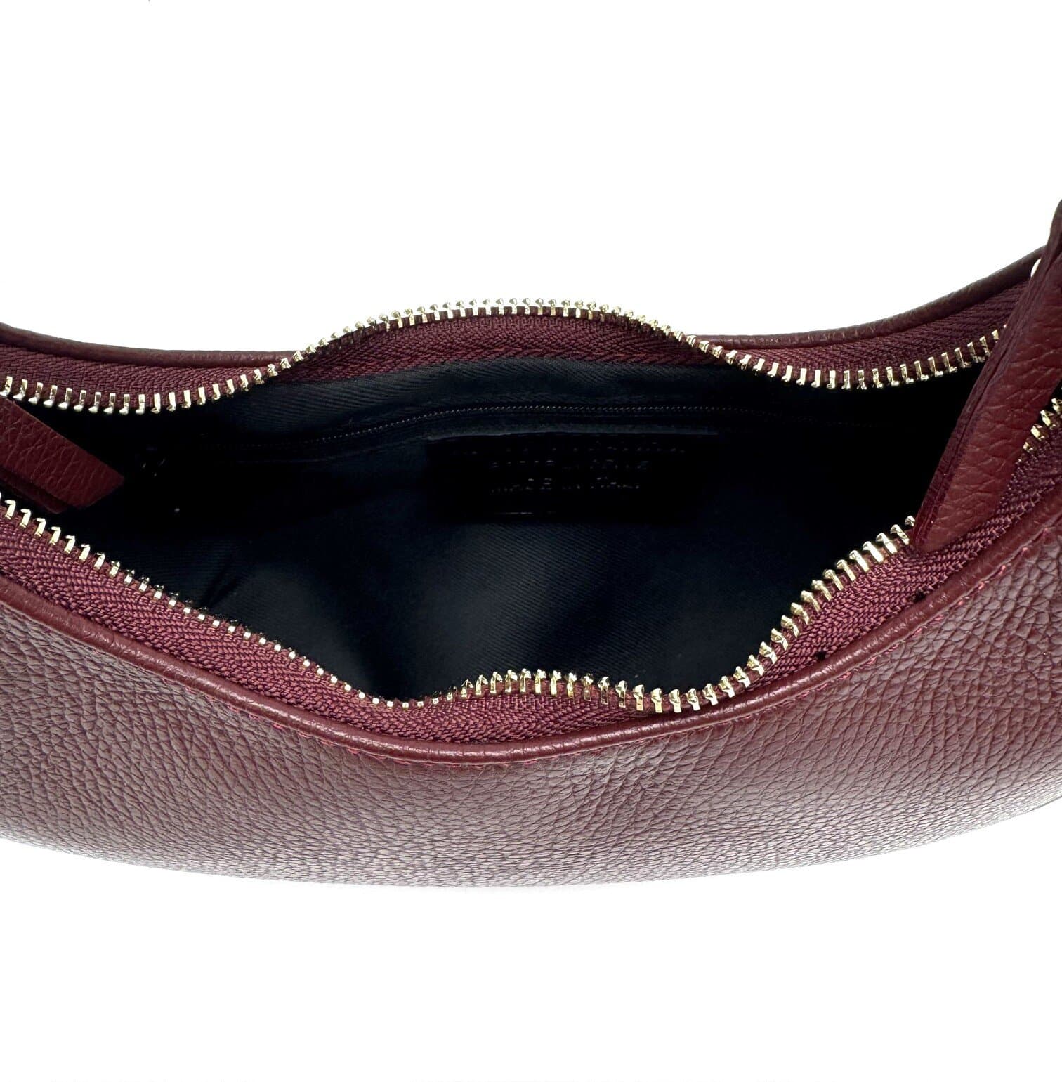 Borsa piccola in vera pelle martellata, modello MOANA, colore BORDEAUX, CHIAROSCURO, Made in Italy