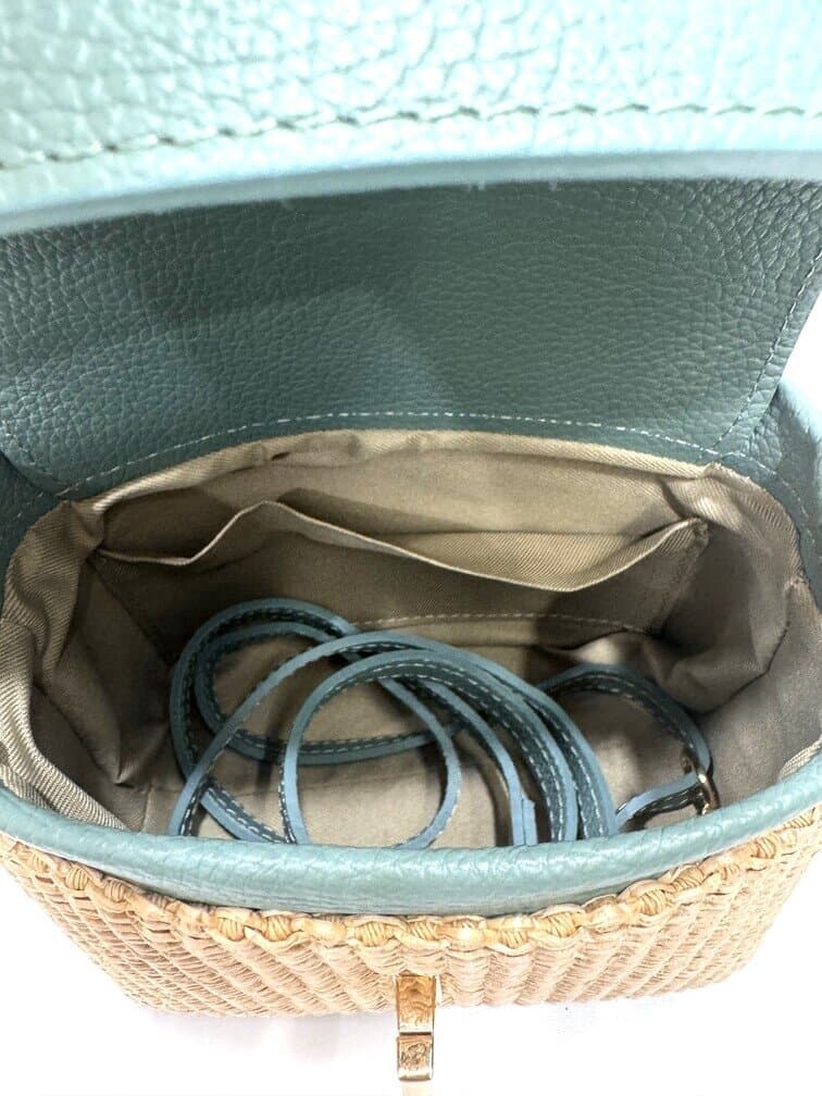Borsa small a mano / a tracolla da donna in vera pelle / rafia DEBORA, colore VERDE CHIARO, CHIAROSCURO, Made in Italy