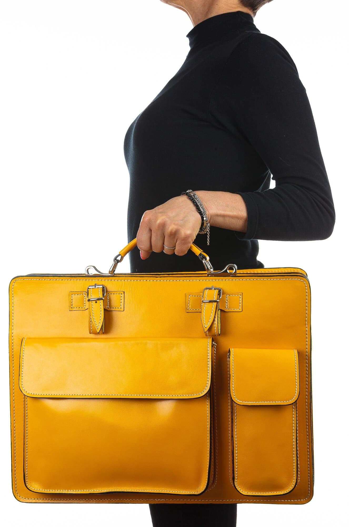 Cartella ufficio / lavoro in vera pelle CHIAROSCURO mod. ALEX XXL, colore GIALLO, con tracolla, Made in Italy adatta a computer Pc portatile 13/14 pollici, brochure grandi, cartelle