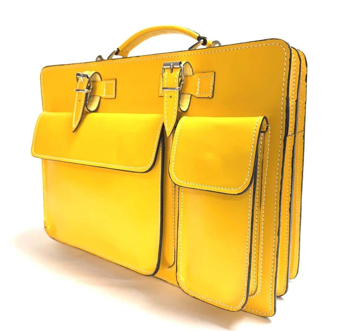 Borsa in vera pelle, mod. ALEX maxi, colore GIALLO, con tracolla, CHIAROSCURO, Made in Italy adatta a computer Pc portatile 13/14 pollici, brochure grandi, cartelle e fogli formato A4