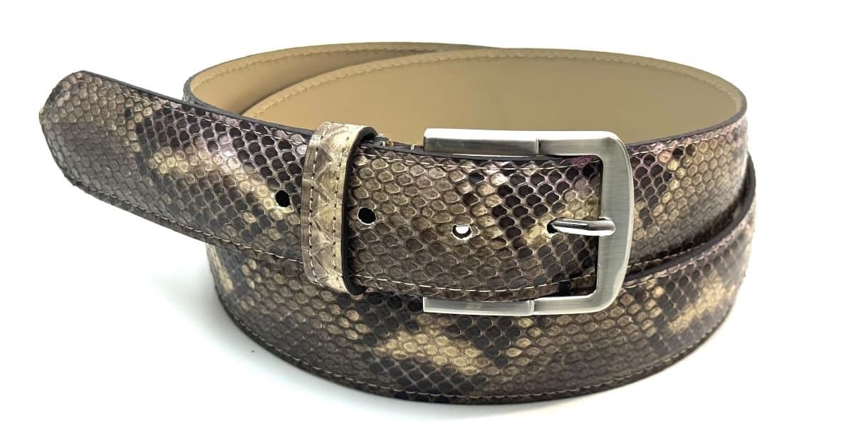 Cintura uomo in vera pelle di pitone CITES GUATEMALA, colore MARRONE, CHIAROSCURO, Made in Italy.