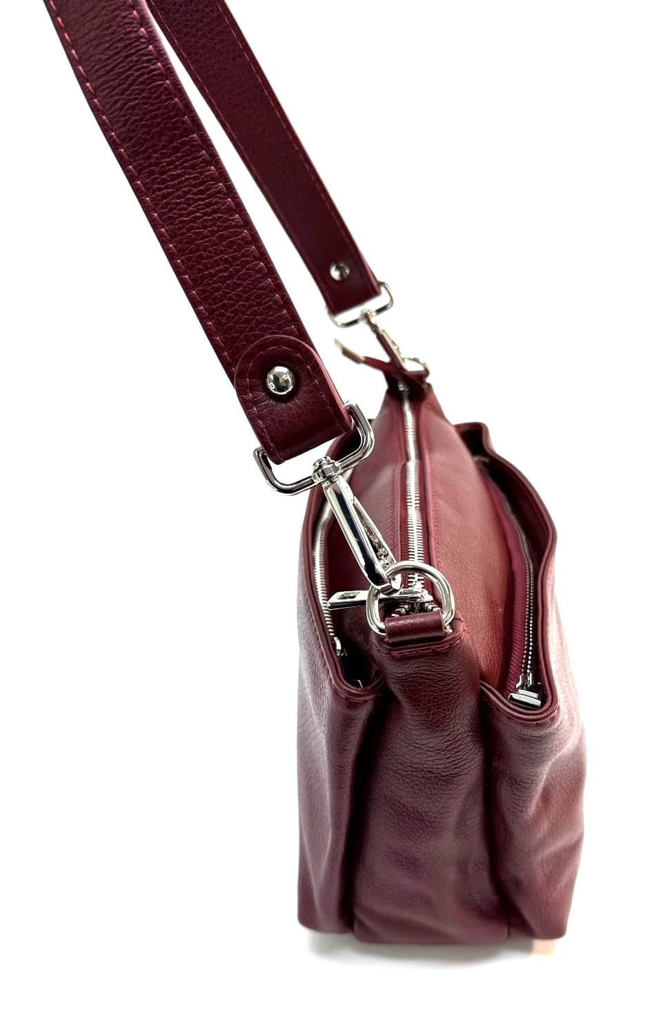 Borsa a spalla / tracolla da donna in vera pelle MAGDA, colore ROSSO SCURO, CHIAROSCURO, Made in Italy