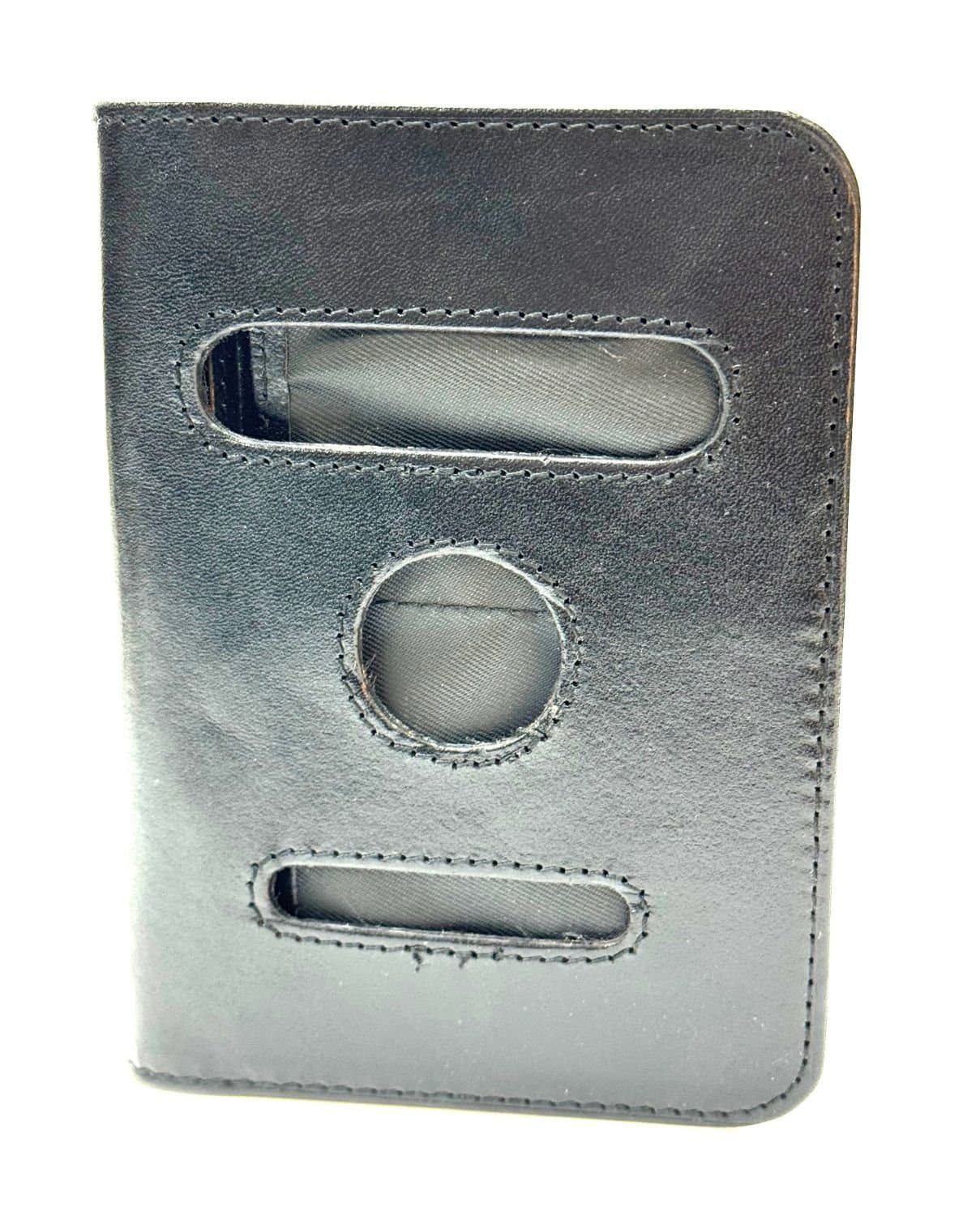 Porta passaporto in vera pelle NOEL, colore NERO, CHIAROSCURO, Made in Italy.
